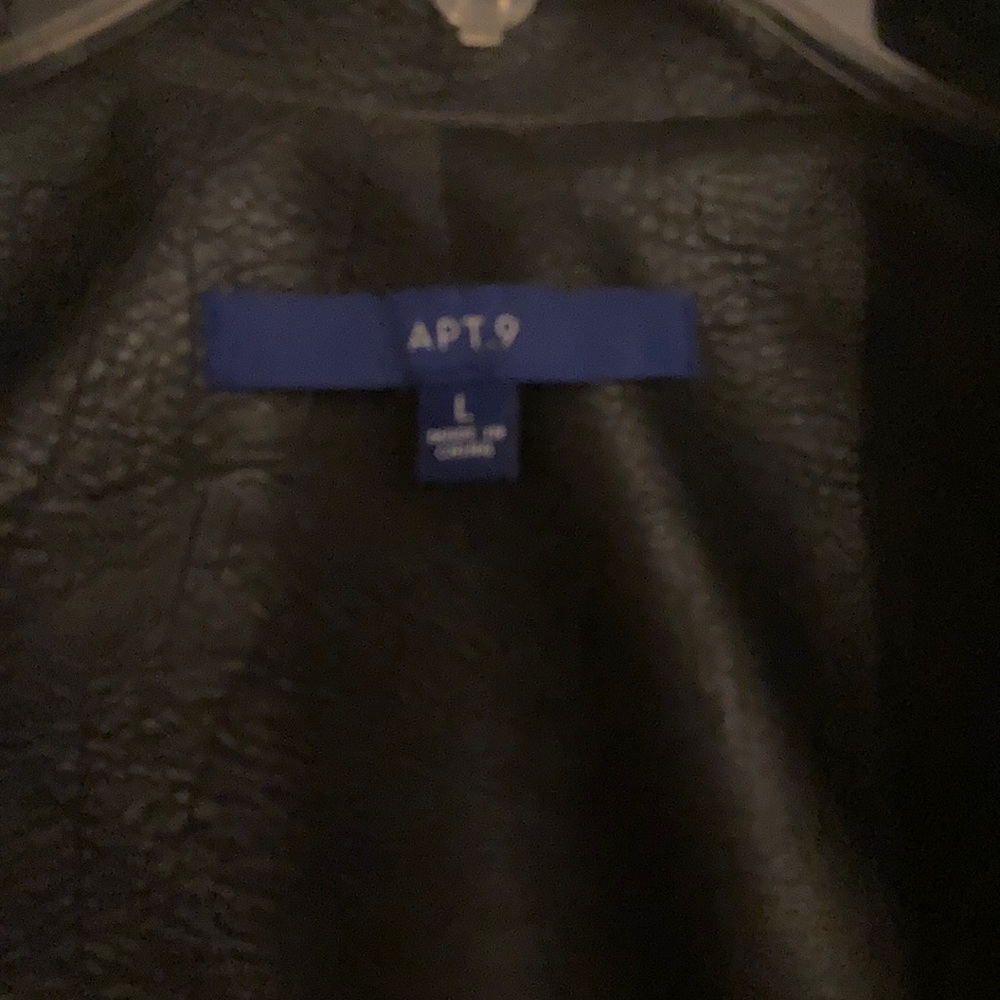 Crop Jacket - Picture 2 of 5